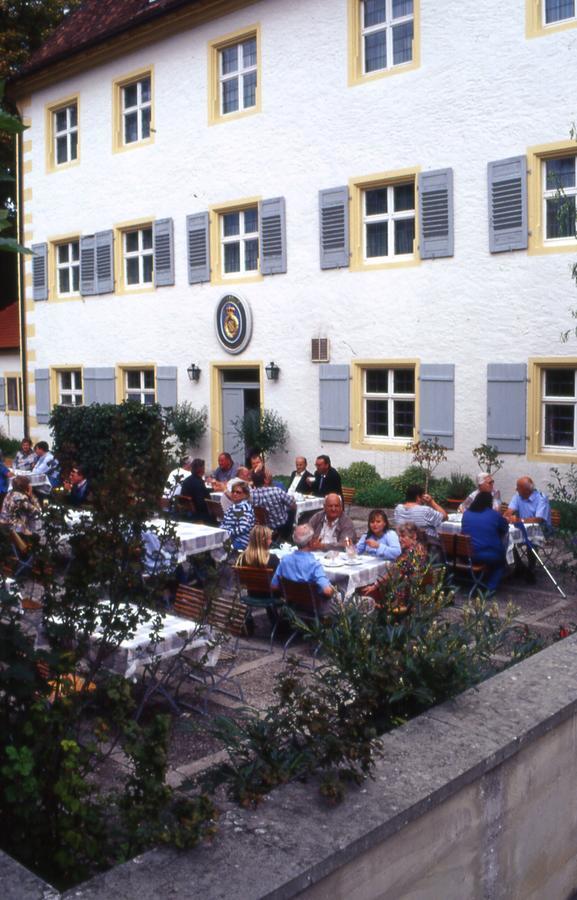 Markgraeflich Badischer Gasthof Schwanen Salem  Esterno foto